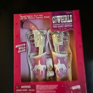 Converse Cowgirl Toy Set in Red and Gold